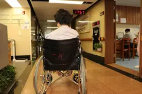 忍不住“尿”了？三招改善，男女适用图片