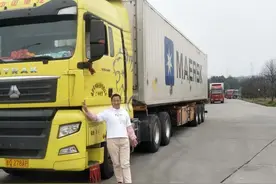 59岁女司机开卡车供儿子留学，曾经刹车失灵是儿子给她勇气自救图片