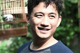 黄磊生日男人吧送祝福，孙红雷一改往日画风，罗志祥的骚操作最皮视频封面