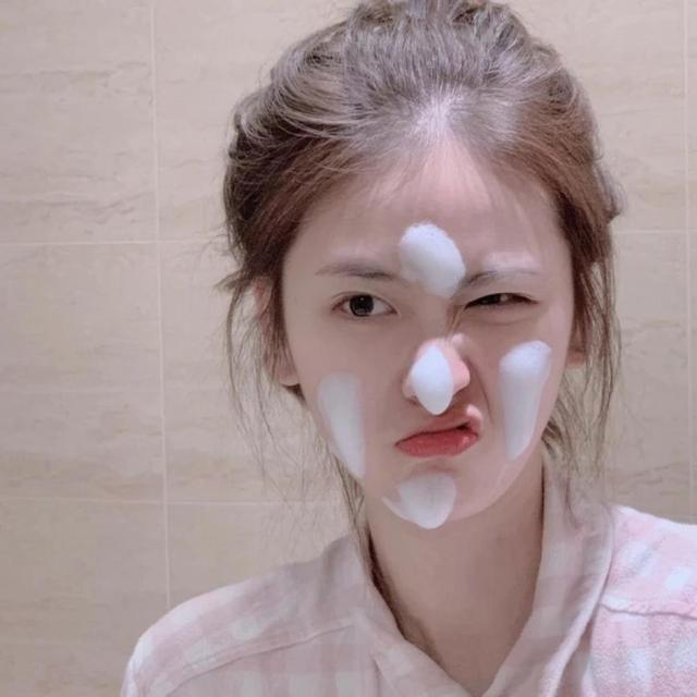 屈臣氏好物分享：旁氏洗面奶清洁力强，凡士林身体乳超滋润