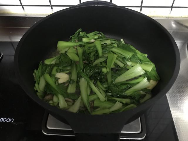 秋季这菜要多吃，富含多种氨基酸，钙含量极高，孩子常吃长高个