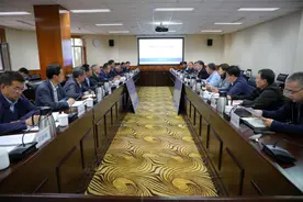 兰州财经大学党委书记贾宁、校长蔡文浩一行来兰州大学调研图片