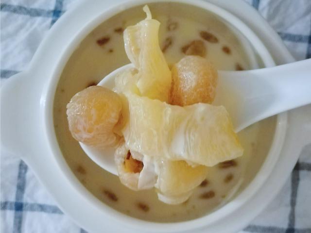 鱼胶炖前要泡水吗 鱼胶炖前要泡水吗怎么泡