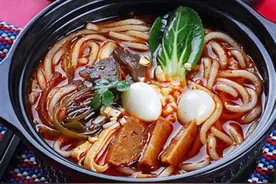 自制酸辣土豆粉，酸辣爽口，10分钟就能搞定图片