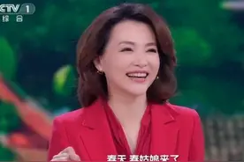 董卿退居幕后，才华才得到公正评价，「诗词大会」新主持让人叹气图片