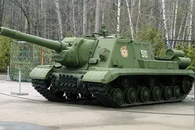 苏联ISU-122坦克车，面临火炮不足隐患，但实力不俗图片