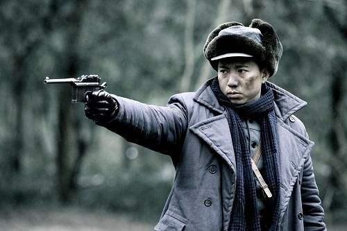 穿越，突击，导火线一触即发；营救，策反，特战队雷霆出击！