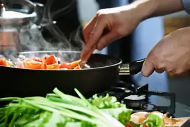常在家做饭更健康，但这三个细节要注意图片