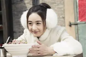 赵丽颖真是个宝藏女孩，从邻家少女蜕变成小女人，她经历了什么图片
