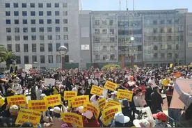 多名亚裔被打不敢反抗！美国华人太懦弱被欺负：拿起枪才是出路图片