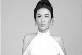 河南健身女神刘叶琳，坚持锻炼20年，颜值高身材好，谁敢叫她大妈图片