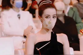 迪丽热巴赫本风造型似人间尤物，气质被狂赞，网友：恭迎公主殿下图片