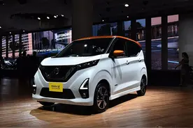 本田飞度迎来强敌，日产DAYZ配CVT变速箱，油耗2.9L图片