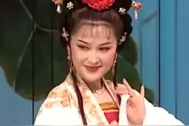经典黄梅戏《墙头马上》悔不该恼春登墙头-吴亚玲/蒋建国图片