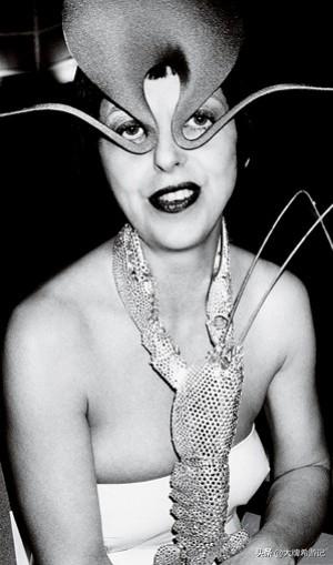 能读懂McQueen麦昆，比买几万块的大牌包更有腔调的多