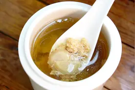 睡眠不好要常炖这盅汤，我家隔三差五要喝一次，比吃燕窝还养人视频封面