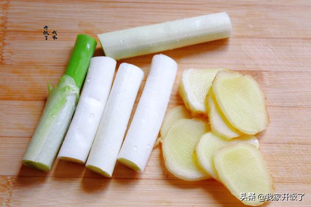 瀹冩槸鈥滈粦蹇冨疂璐濃€濓紝鍋ヨ劸鑳冿紝琛ヨ鎶楄“鑰侊紝濂充汉甯稿枬鐨偆绾㈡鼎鍙堝勾杞? onerror=