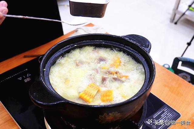 炖排骨是冷水下锅还是热水下锅（很多人容易犯这3个错误）