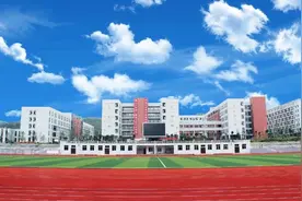 《全面取消各类特长生招生、严禁公办普通高中招收复读生！省教育厅发文规范普通中小学招生入学工作》图片