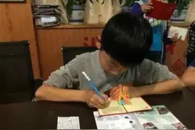 妈妈和外婆吵架，小学生写“劝谏文”劝架，网友忍俊不禁：神作图片
