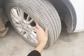 停车时一定要注意这点，学会不吃亏，即省车又安全，新手注意视频封面