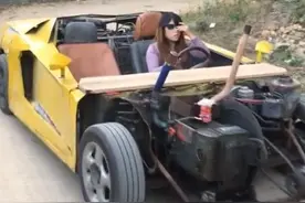 农村女子用拖拉机圆“超跑梦”，配剪刀门，车钥匙是亮点图片