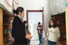 女生宿舍的3种违禁品，没脸让宿管阿姨看到，不止挨骂那么简单图片