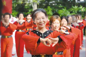 老年人不愿找老伴，其实并非钱财问题，而是认清了这三点图片