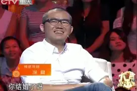 夫妻斗嘴，全程笑料不断，全场笑翻涂磊都哈哈大笑图片