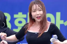 洪真英还在努力上位，马尾妹却先火一步，这就是韩国女团的竞争图片