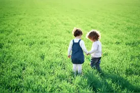 好闺蜜又来我家蹭饭，做饭时婆婆提醒我：以后千万别让她来了图片