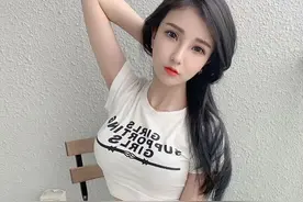 小说：丈夫帮妻子吹头发，不料却发现颈后异样，疑心妻子已经出轨图片