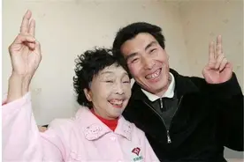 爱上大32岁“舅妈”后，李玉成不顾父母阻拦，坚定追爱图片