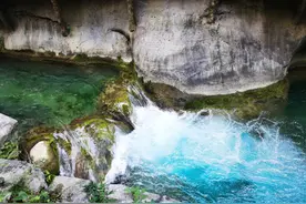 潍坊出发自驾游推荐，这峡谷景色雄奇秀美，被誉世界极品旅游资源图片