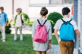 男生相亲，究竟该主动还是被动，需要天天聊天吗？图片