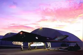 F117再现身，挂载隐身巡航导弹，未来或承担新作战任务图片