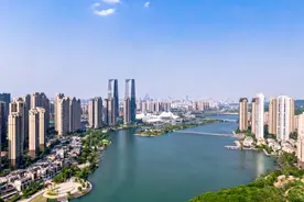 时评：寻“理想信念”之光 追梦奋进新征程图片