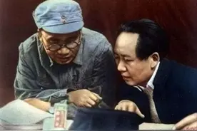 1955年元帅授衔，蒋介石看到十大元帅名单时，称赞一人是真元帅图片