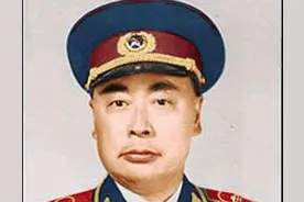 1965年，陈毅元帅在国外说了什么话？总理发火：谁给你的权力？图片