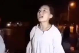父亲酒驾被查，女儿大闹现场，这素质我也是醉了图片