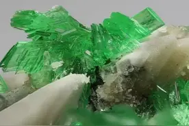 100种漂亮矿石，让你大开眼界！还有鉴别方法哦图片