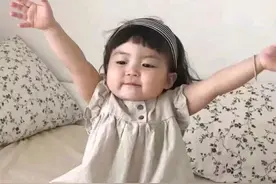 中老年表情包｜生活累，一小半源于生存，一小半源于攀比图片