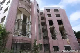 下关林业局车队改建片区新进度 滨河公寓已征收房屋开始拆除工作图片