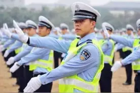 辅警和协警只有一字之差，待遇却大不相同，选错等于迈入“深渊”图片
