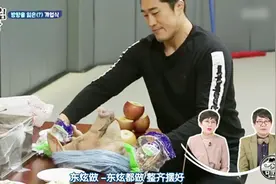 韩国明星金东旭体育馆开业，忙到要崩溃，妻子朋友都帮不上忙视频封面