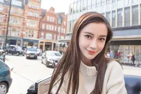 Angelababy草丛抽烟又乱丢烟头，网友怒火：人设超假的小太妹图片