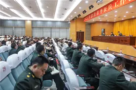 绿色军装在小山村穿梭——重庆市忠县人武部开展春季征兵宣传活动图片