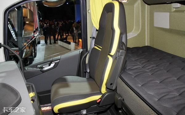 堪称工业艺术品，实拍沃尔沃FH16 750干线大件运输车