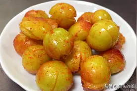 李子又酸又涩别担心，教你香脆爽口的做法，看着就流口水，真解馋图片