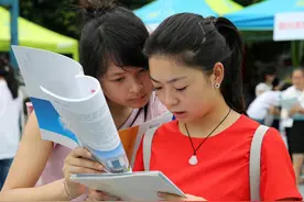 高考“0分”成学霸代名词，女生高考0分却开怀大笑，什么神操作？图片